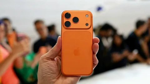 مقارنة شاملة بين iPhone 17 وآيفون 18 المنتظر مع أبرز المواصفات وموعد الإطلاق المتوقع لعام 2026
