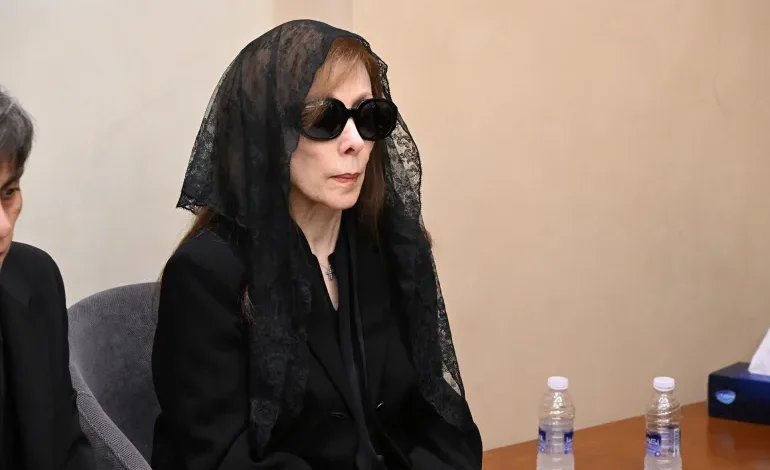 الفنانة فيروز وفاة