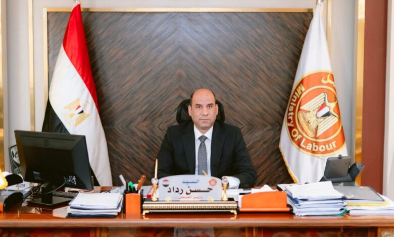 وزارة العمل تبدأ صرف منح عيد الأضحى 2026 للعمالة غير المنتظمة بقيمة 3000 جنيه للعامل.. تفاصيل وشروط الاستحقاق