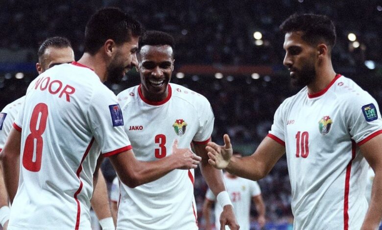 صدمة واستبعاد مفاجئ.. قائمة منتخب الأردن الأولية لكأس العالم 2026 تشعل جدل النشامى