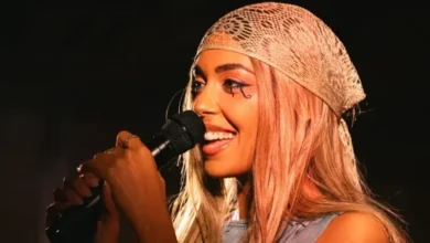 من هي إيزادورا المغنية الأسترالية صاحبة الأصول المصرية؟.. قصة “بنت العباسية” التي خطفت الأضواء عالمياً وأثارت الجدل على السوشيال ميديا