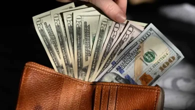 كم سعر 100 دولار اليوم ببورصة الكفاح العراق 2026؟.. وتفاصيل التغير بعد قرار إيران الأخير