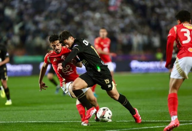 ألماني في قلب القمة.. تعرف على حكم الأهلي والزمالك وسجلّه المثير للجدل والبطاقات الملونة