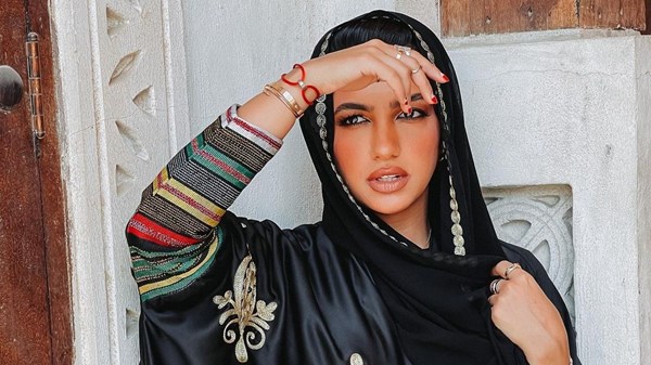 بعد انفصاله عن نجلاء الودعاني.. عبدالرحمن الدخيل يدخل القفص الذهبي مجددًا