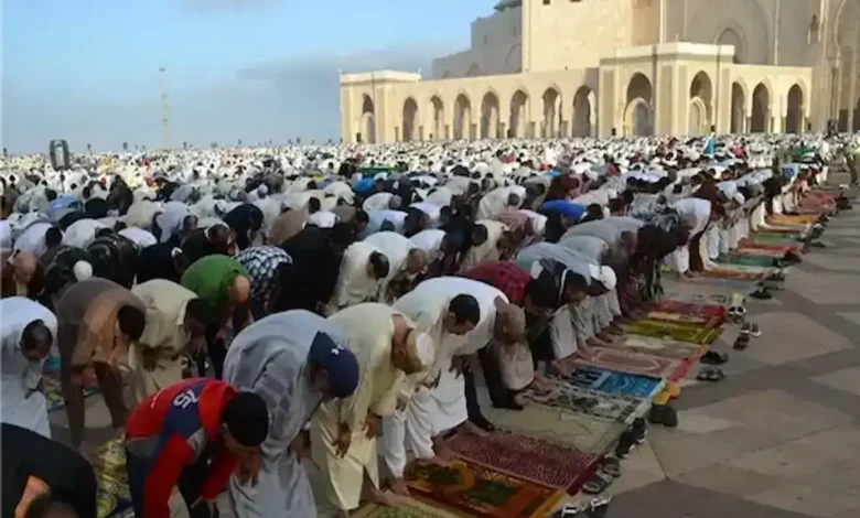 صلاة عيد الأضحى 2026 وعدد التكبيرات فيها.. الحكم الشرعي وكيفية أدائها وفق السنة النبوية