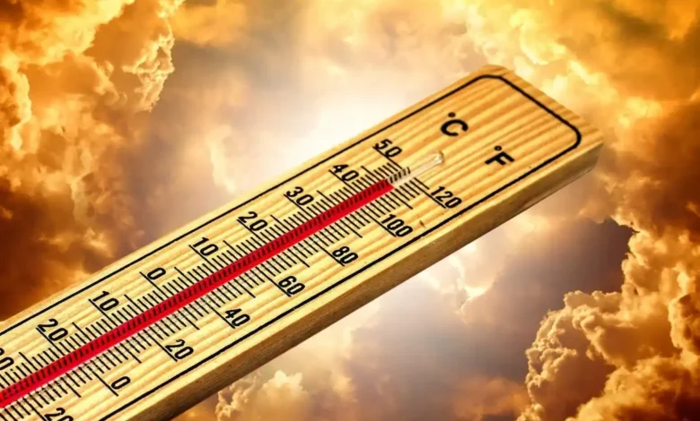 طقس اليوم الثالث من ذي الحجة 2026 وموعد أذان المغرب في مصر والعراق والجزائر لحظة بلحظة
