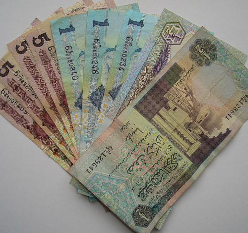 سعر صرف الدينار الليبي مقابل الدولار اليوم الاثنين 8 يونيو 2026.. تحديثات رسمية وأسعار السوق الموازي