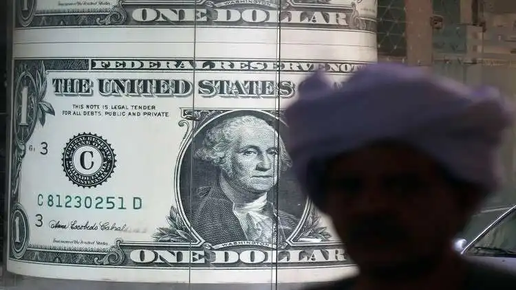 تراجع سعر الدولار مقابل الجنيه المصري اليوم الأحد 14 يونيو 2026.. هل يواصل الهبوط؟
